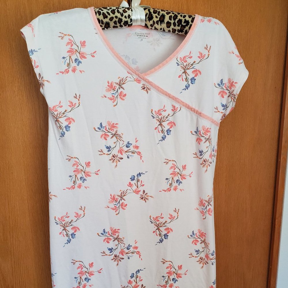 Garnet Hill Green Cotton Asian Wrap Nightgown Medium (M), pink & blue flowers